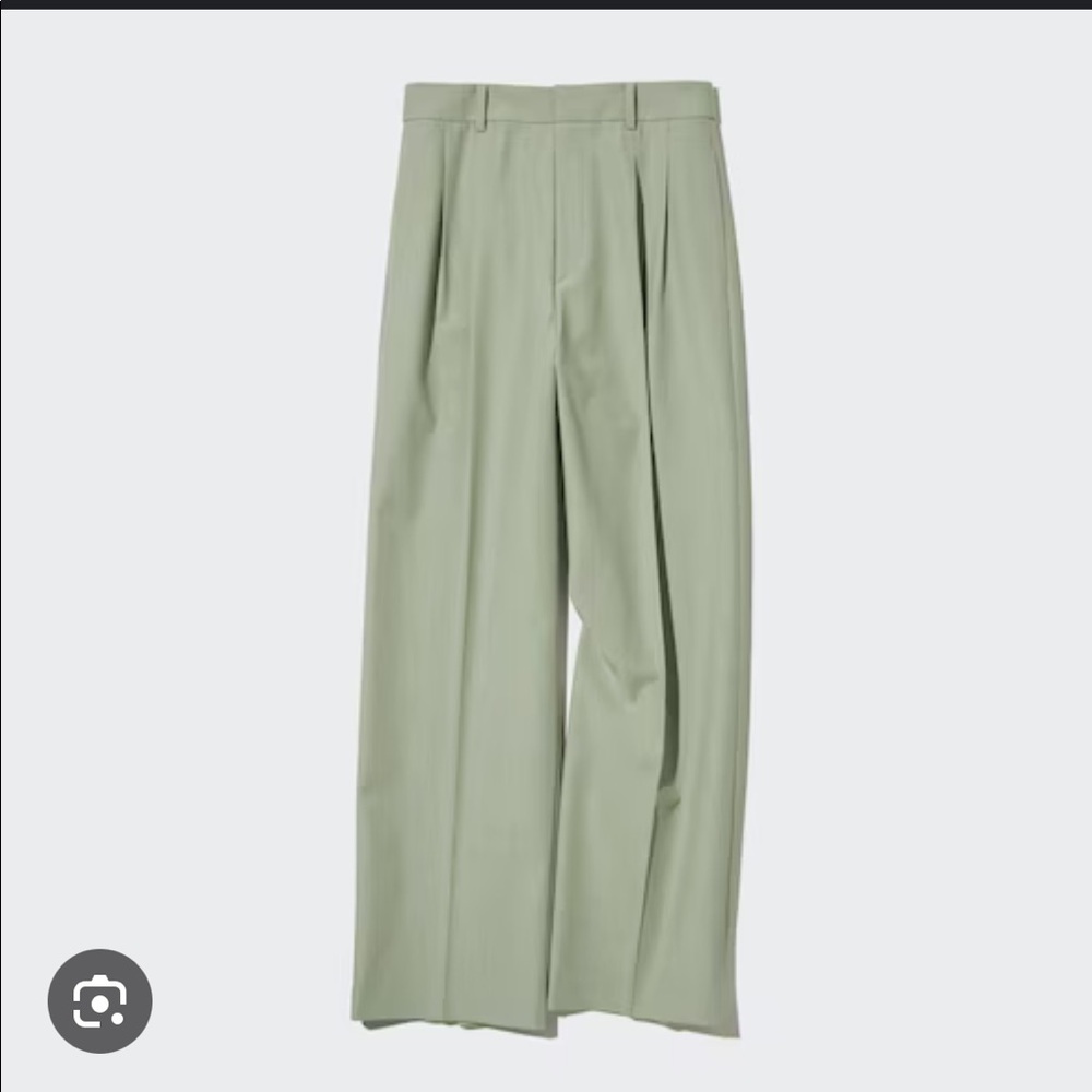 Uniqlo pleated wide leg trouser pants